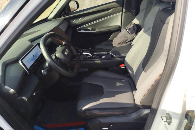 吉利汽车 2023款 博越COOL 1.5TD 智慧型中控内饰19