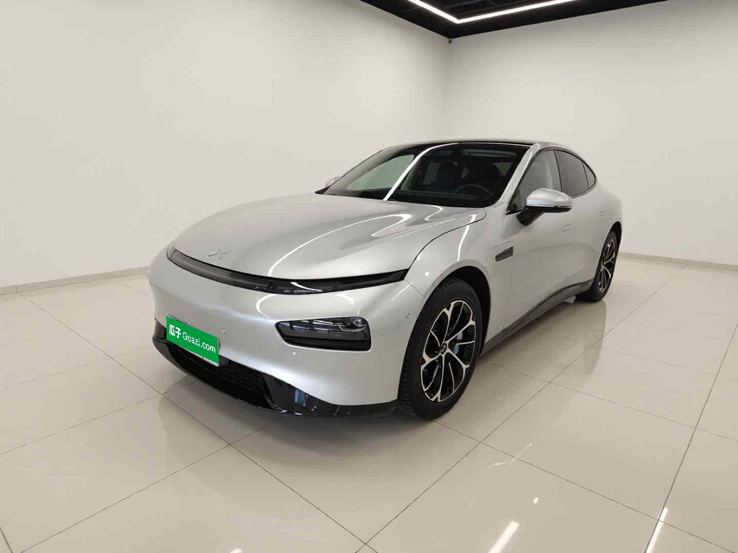小鹏P7 2023款 586E(2)