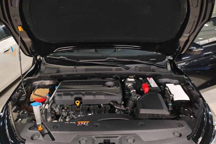 吉利汽车 帝豪 2022款 第4代 1.5L CVT精英型机舱底盘24