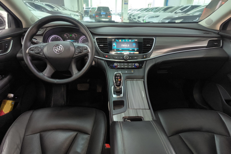 别克 君越 2018款 20T 精英型中控内饰7002