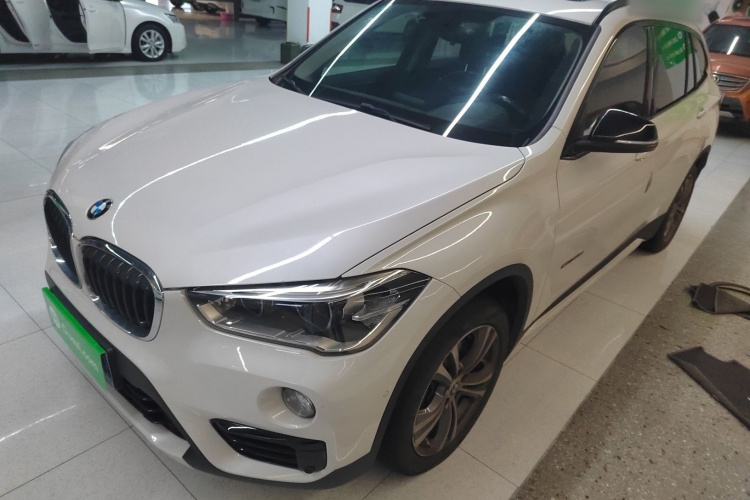 宝马X1 2016款 sDrive20Li 豪华型车身外观1