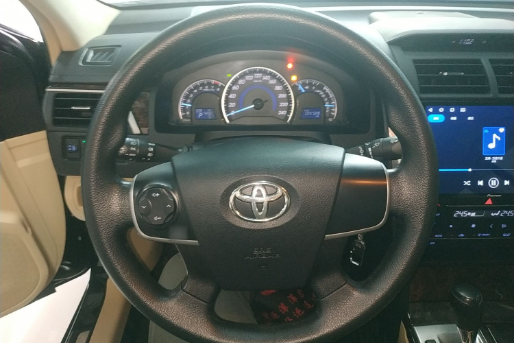 丰田 凯美瑞 2015款 2.0E 精英版中控内饰13