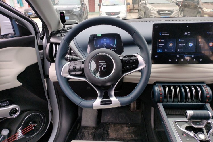比亚迪 元PLUS 2022款 510KM 尊荣型中控内饰13