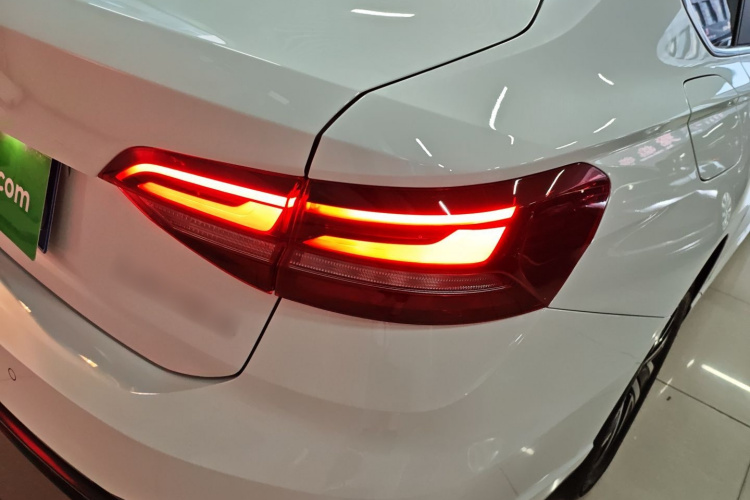 大众 朗逸 2024款 1.5L 自动星空五百万版车身外观9