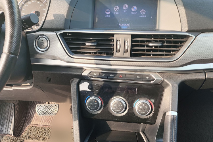哈弗H6 2018款 蓝标 运动版 1.5T 自动两驱精英型中控内饰7003