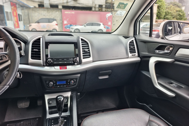 江汽集团 瑞风S3 2016款 1.5L CVT豪华智能型中控内饰7008
