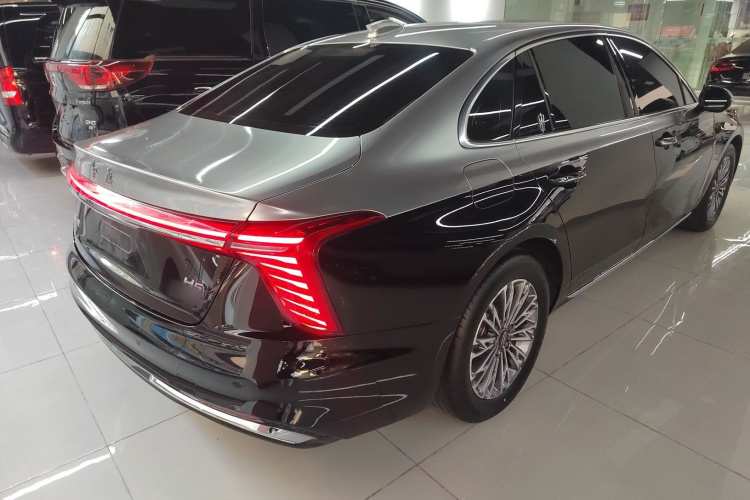 红旗H5 2024款 1.5T DCT智联旗韵版车身外观6005