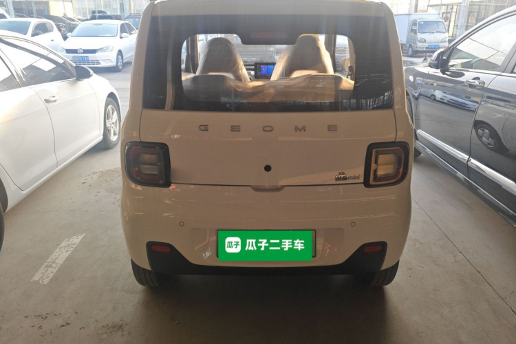 吉利银河 2024款 熊猫mini 200km 耐力熊车身外观6