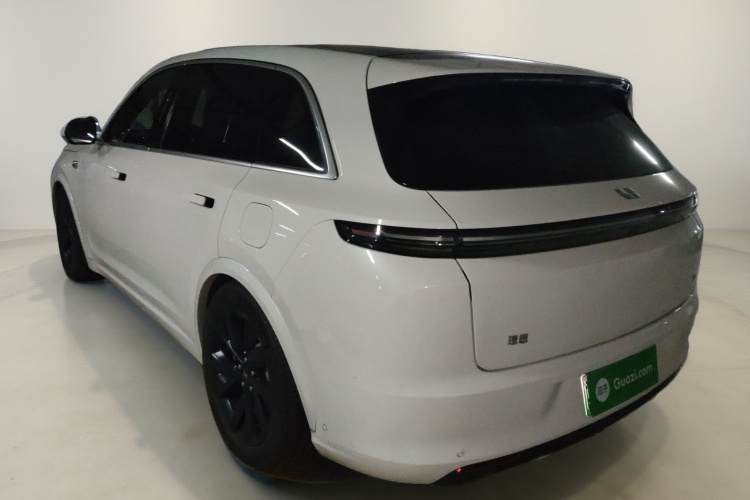理想汽车 理想L7 2023款 Max车身外观5