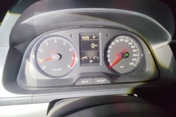 大众 朗逸 2013款 改款经典 1.6L 自动风尚版局部细节14