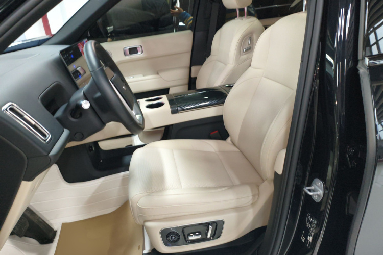 理想汽车 理想L9 2022款 Max局部细节19