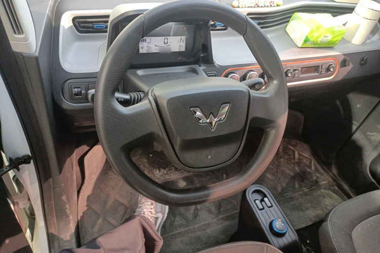 五菱汽车 宏光MINIEV 2022款 轻松款 磷酸铁锂局部细节13