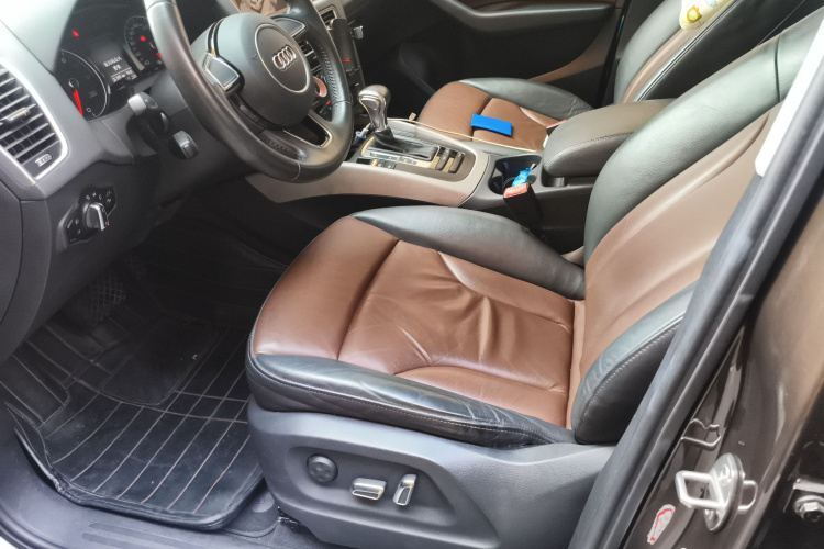 奥迪Q5 2017款 40 TFSI 进取型中控内饰19