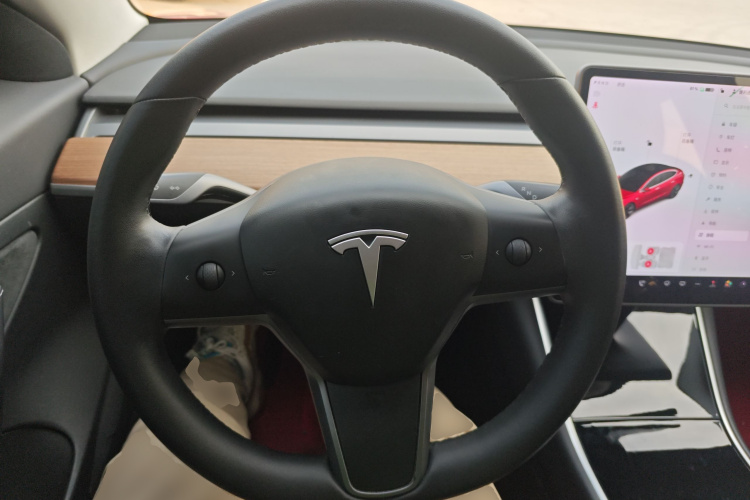 特斯拉 Model 3 2019款 标准续航后驱升级版中控内饰13