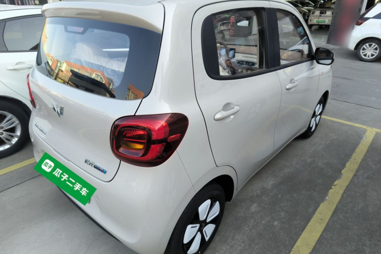 五菱汽车 宏光MINIEV 2025款 四门版 进阶款车身外观6005