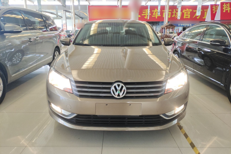 大众 帕萨特 2014款 1.8TSI DSG尊荣版车身外观2