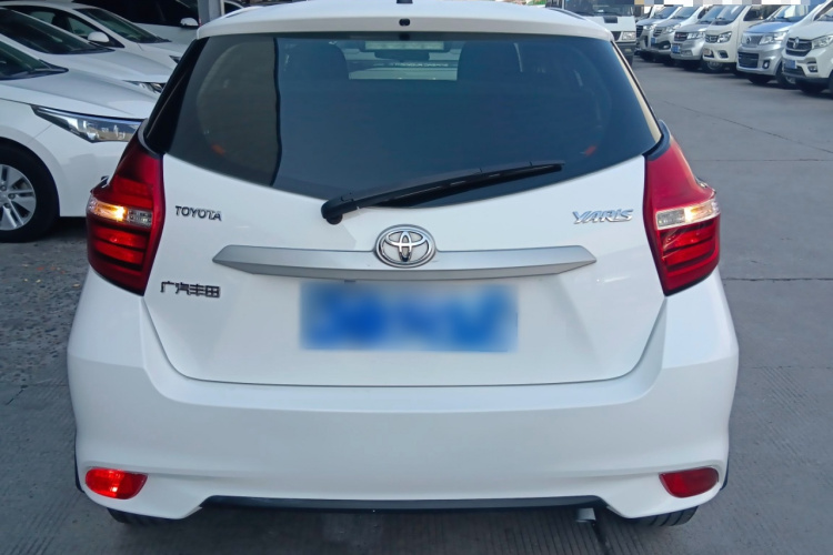 丰田 YARiS L 致炫 2016款 改款 1.5E CVT魅动版车身外观6