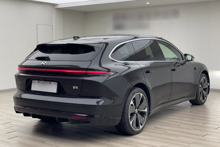 蔚来ET5T 2025款 75kWh Touring车身外观7