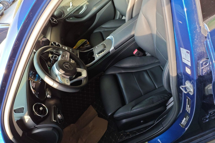 奔驰C级 2020款 C 200 L 时尚型运动版局部细节19