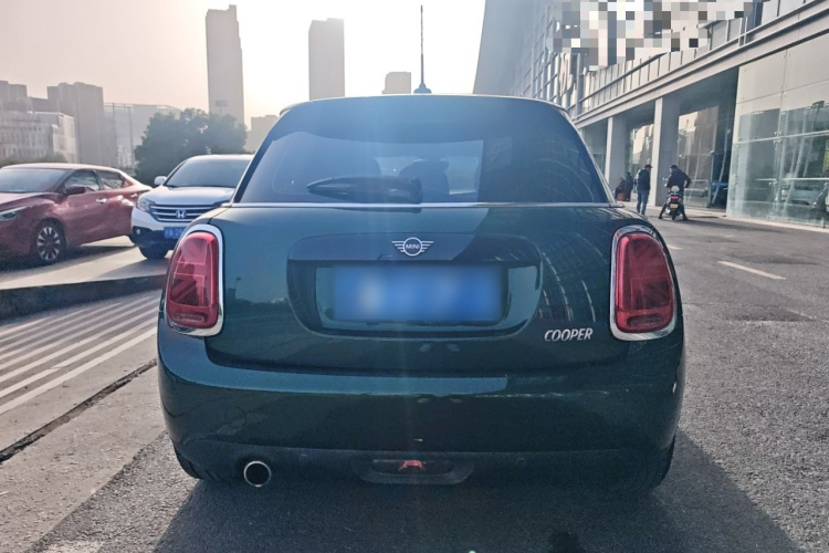 MINI 2018款 1.5T COOPER 经典派 五门版车身外观6004