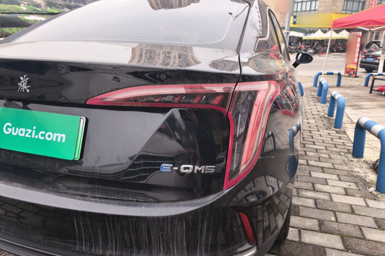 红旗E-QM5 2021款 网约充电 基础版 5座车身外观9