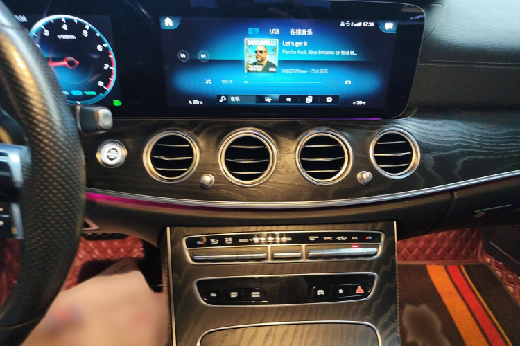 奔驰E级(进口) 2021款 E 260 时尚型运动版局部细节16