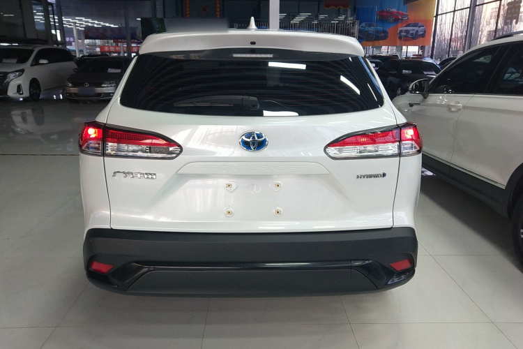 丰田 锋兰达 2023款 2.0L 智能电混双擎 领先版车身外观6