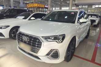 奥迪Q3 2022款 40 TFSI 时尚动感型