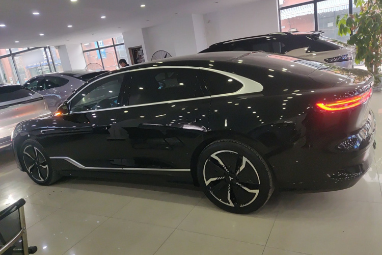 岚图汽车 岚图追光 2023款 四驱长续航版车身外观6003