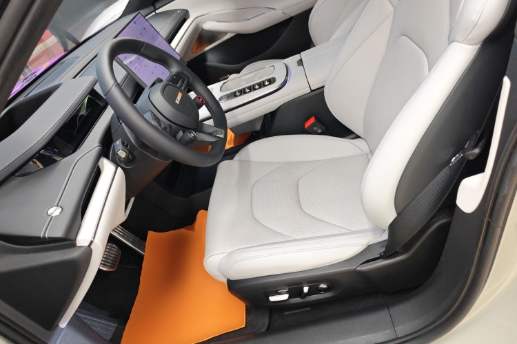 小米汽车 小米SU7 2024款 四驱Max创始版中控内饰19