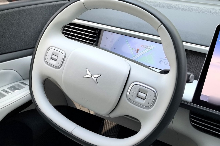 小鹏G6 2023款 755 超长续航 Pro中控内饰7005