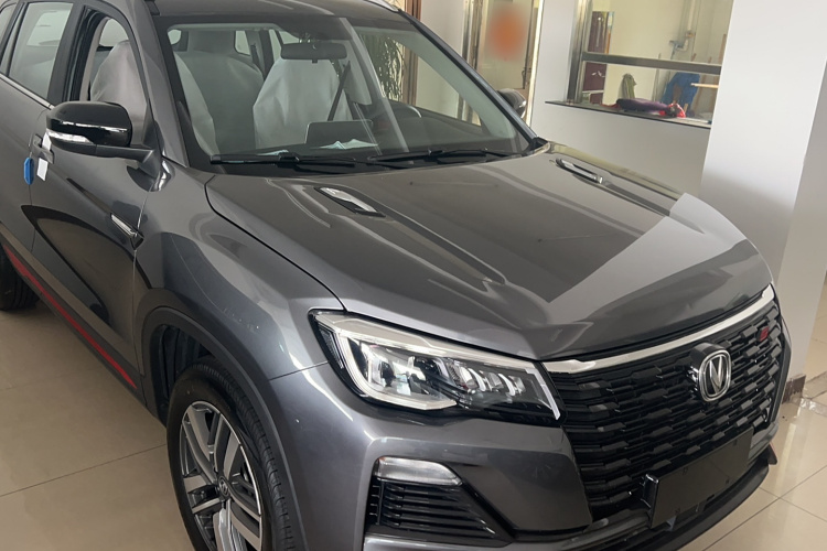 长安CS75 2023款 畅享版 1.5T DCT豪华版车身外观6002