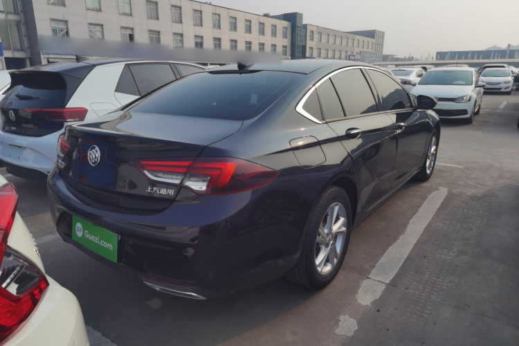 别克 君威 2023款 552T 智享型车身外观7