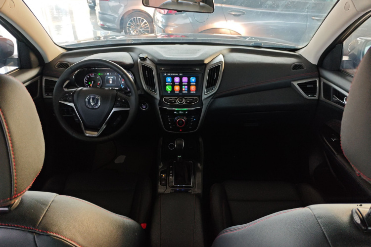 长安CS75 2017款 尚酷版 1.5T 自动锋享型中控内饰7002