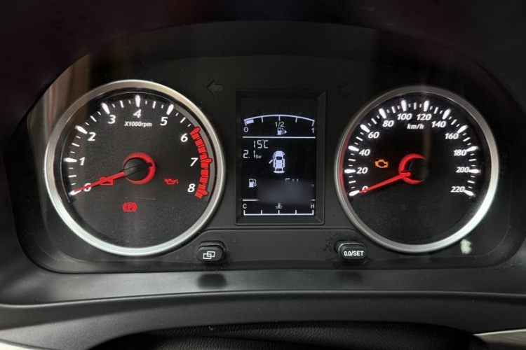 东风风行 风行T5 2022款 盛世款 1.6L 手动筑梦版五座局部细节14