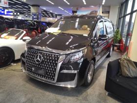 奔驰 威霆 2023款 2.0T 商务版 7座