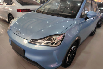 哪吒汽车 哪吒V 2021款 长续航娱乐版升级型