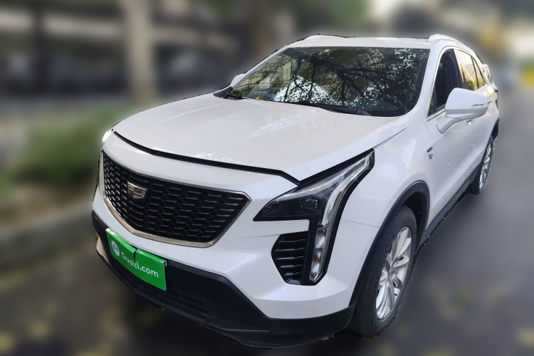 凯迪拉克XT4 2023款 28T 两驱风尚型车身外观1