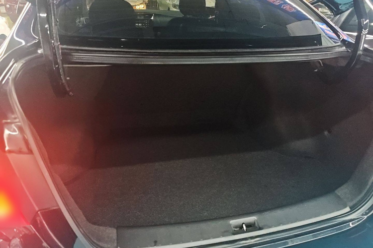 日产 轩逸 2022款 经典 1.6XE CVT舒适版机舱底盘23