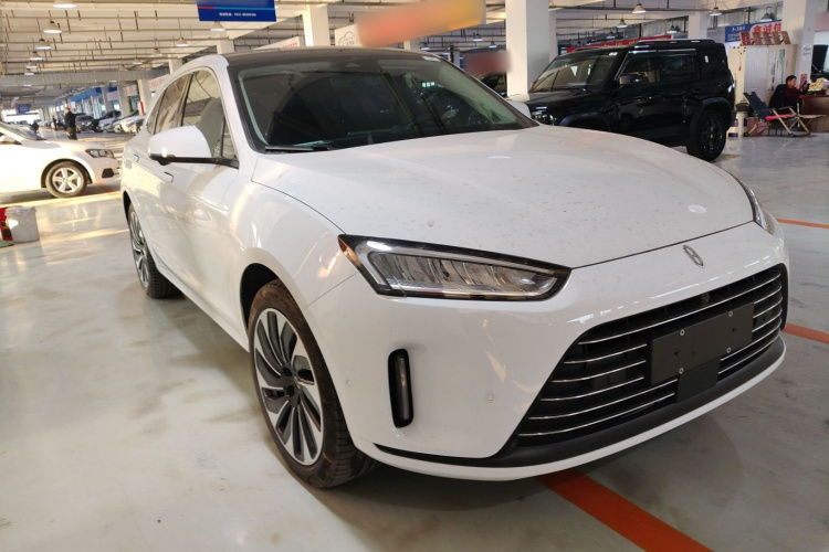 鸿蒙智行 问界M5 2022款 增程四驱旗舰版车身外观3