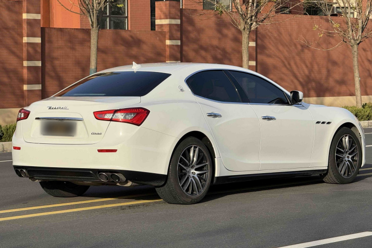 玛莎拉蒂 Ghibli 2014款 3.0T 标准版车身外观6005
