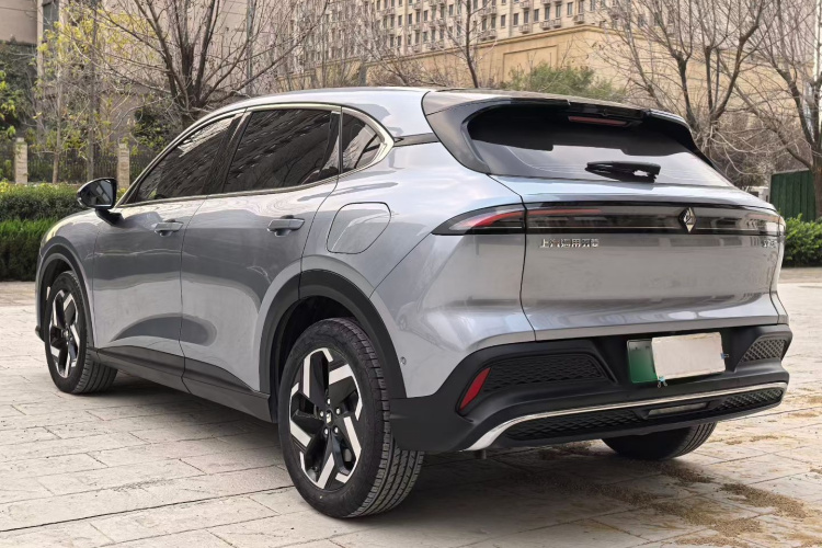 宝骏云海 2024款 140km 插混版车身外观6008