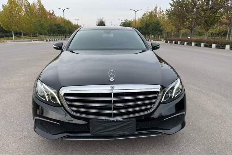 奔驰E级 2019款 E 200 L 运动型车身外观6001