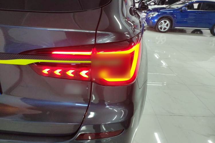 荣威RX5 2021款 PLUS 330TGI 自动国潮智臻版车身外观9