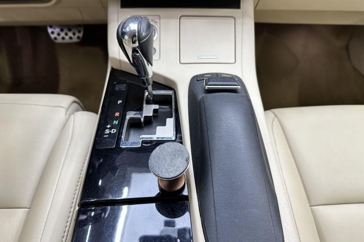 雷克萨斯ES 2013款 250 精英版中控内饰7004