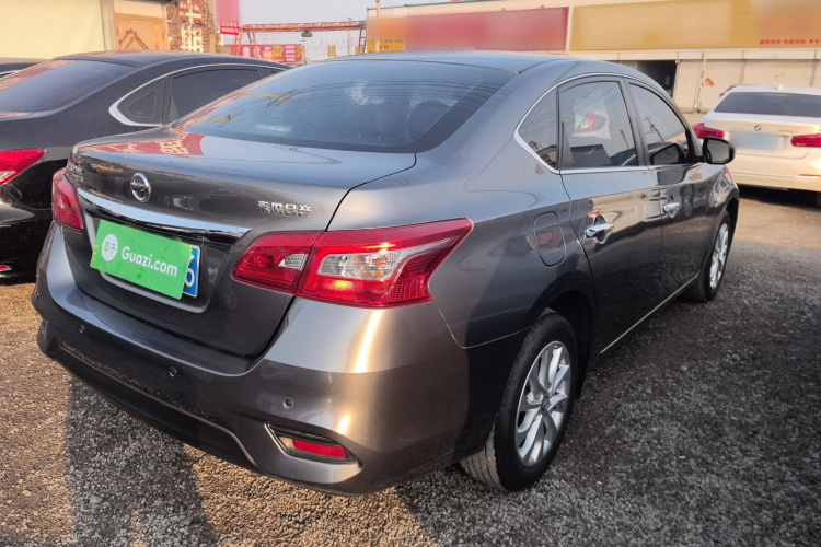 日产 轩逸 2022款 经典 1.6XL CVT豪华版车身外观7