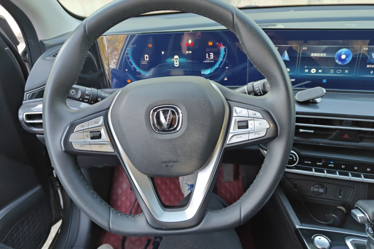 长安 逸动 2020款 PLUS 1.6L GDI 自动豪华型局部细节13