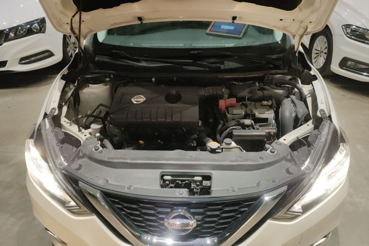 日产 轩逸 2016款 1.6XL CVT豪华版机舱底盘24