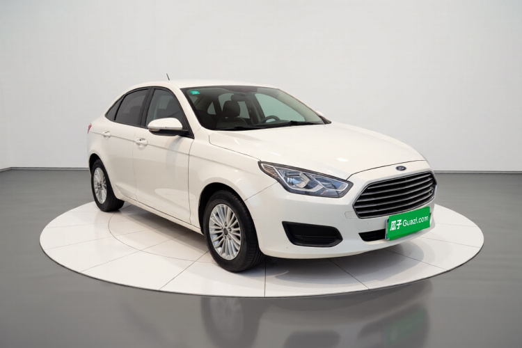 福特 福睿斯 2017款 改款 1.5L 自动舒适型车身外观3