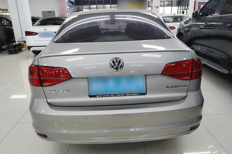 大众 速腾 2015款 1.6L 自动舒适型车身外观6